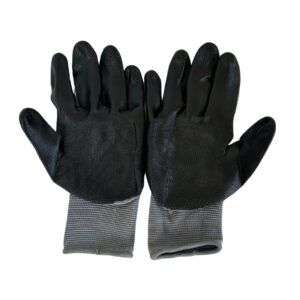 כפפות עבודה עמידות ונוחות להגנה על הידיים בעת ביצוע עבודות גינון וטיפול בצמחים